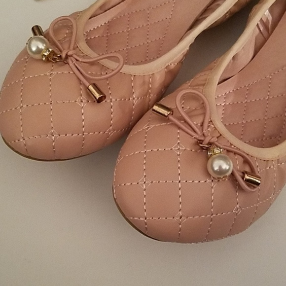 LAST ONE,,,,,,Gold Toe Blush Shoes - Picture 3 of 7